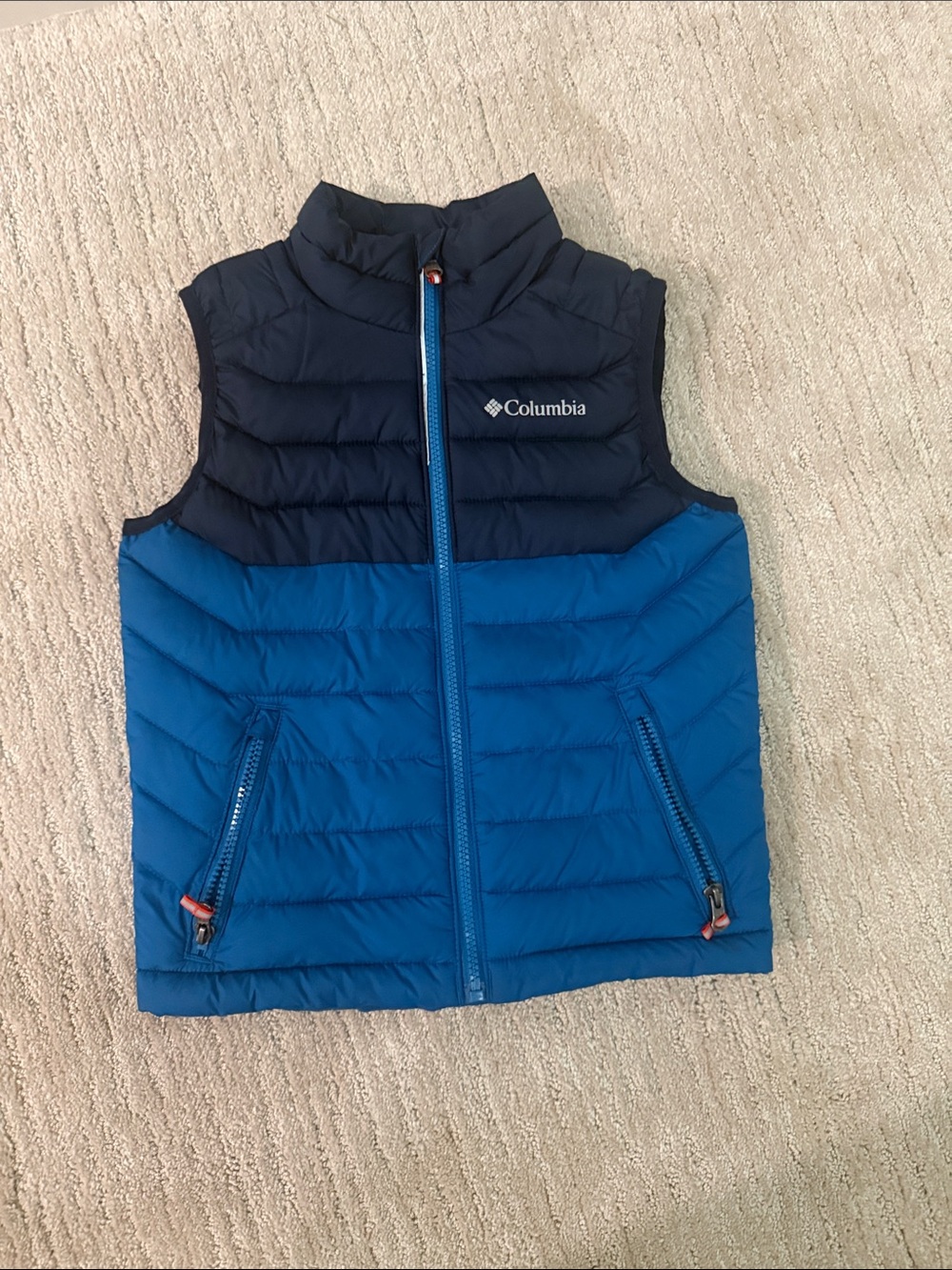 Columbia Two-Tone Puffer Vest in Navy & Blue